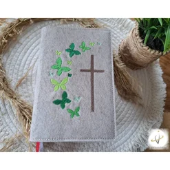 Gotteslobhülle Filz  Kommunion 2025 personalisierbar Schmetterlinge grün 