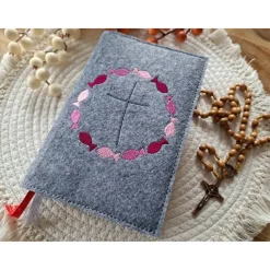 Gotteslobhülle Filz Kommunion 2025 kommt her und esst! personalisierbar Einband Handgemachte Filzhülle Fische pink