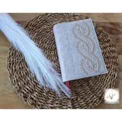 Gotteslobhülle Filz Kommunion 2025 personalisierbar Herz Schmetterlinge "Kommt her und esst!" Einband