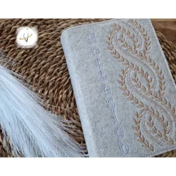 Gotteslobhülle Filz Kommunion 2025 personalisierbar Herz Schmetterlinge 