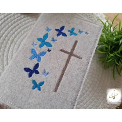 Gotteslobhülle Filz  Kommunion 2025 personalisierbar Schmetterlinge blau 