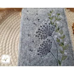 Gotteslobhülle Filz Pusteblume Kommunion 2025 personalisierbarPusteblume kommt her und esst Erstkommunion