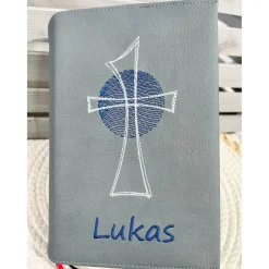 Gotteslobhülle Gebetbuchhülle Kunstleder grau mit Kreuz personalisiert