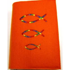 Gotteslobhülle handgefertigt Filz 3mm orange bunte Regenbogenfischen personalisierbar Name und Datum bestickt