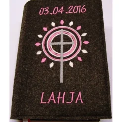 Gotteslobhülle handgefertigt Filz 3mm anthrazit Kreuz Kreise Strahlen rosapink personalisierbar Name und Datum bestickt