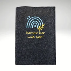 Gotteslobhülle Wollfilz *Kommt her und esst*  Regenbogen Herz