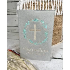 graue Gotteslobhülle Blumenkranz Gebetbuchhülle Blütenkranz Blumen Kreuz aus Filz personalisiert