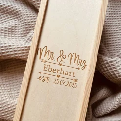 Gravierte Weinbox – Personalisiertes Geschenk für Hochzeiten, Jubiläen und andere Feierlichkeiten