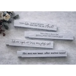 Gravierter Meterstab mit lustigem Spruch oder Wunschtext – personalisierter Zollstock