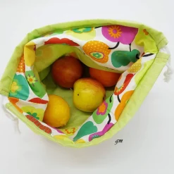 Grüner Stoffbeutel mit Zugband – Obstbeutel, Geschenkbeutel & Osterbeutel, waschbar, Baumwolle, 30x30cm