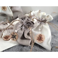 Große befüllbare Adventskalendersäckchen aus Leinen in Beige & Taupe – XXL Adventskalender zum Selbstbefüllen