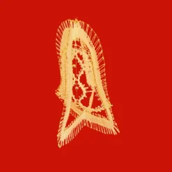 Große 3D-Glocke Klöppelspitze – Goldgarn, Perlen, vergoldeter Rahmen