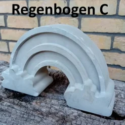 Großer Regenbogen aus Beton für Grabschmuck oder Gedenkecke, 2. Wahl