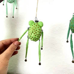 Grumpy Frog. Der ganz besondere Osterschmuck! Osterdeko, hängender Frosch