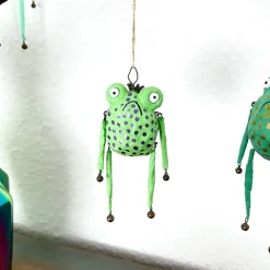 Grumpy Frog. Schlechte Laune an Ostern wird garantiert! Osterdeko, hängender Frosch