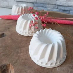 Gugelhupf Kerzenhalter aus Raysin – Handgemachter Kerzenständer für stilvolle Deko