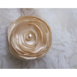 Haarklammer Beige Creme Hochzeit Brautschmuck "Fleur Beige" Taufe Haarblume Accessoire