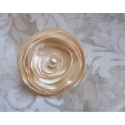 Haarklammer Beige Creme Hochzeit Brautschmuck 