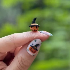 Halloween Kürbis mit Hut (microcrochet)