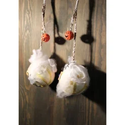 Halloweendeko KUGELMUMIEN – Handgemachte Mumien aus Kunststoffkugeln für Deine Halloweenparty