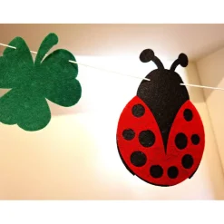 Handgefertigte Frühling/Sommer Girlande aus Filz/Kinderzimmer Dekoration Langlebig