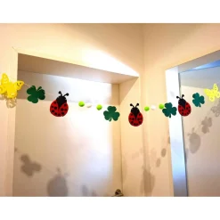 Handgefertigte Frühling/Sommer Girlande aus Filz/Kinderzimmer Dekoration Langlebig