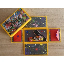 Handgefertigte Geldgeschenkverpackung Skateboard gelb-bunt