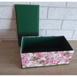 Handgefertigte Geschenkverpackung aus Pappe, Papier und Buchleinen - Kirschblüten