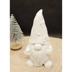 Handgefertigte Weihnachtsfiguren - Zauberhafte Festtagsdekoration