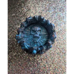 Handgefertigter Gothic-Schädel Aschenbecher