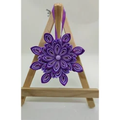 Handgefertigter Kanzashi-Anhänger „Violetter Wintertraum“, Weihnachtsstern