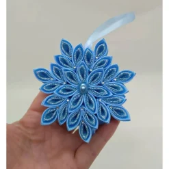Handgefertigter Kanzashi-Anhänger „Winterhimmel“, Weihnachtsstern