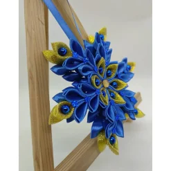 Handgefertigter Kanzashi-Anhänger „Königsstern“, Weihnachtsstern
