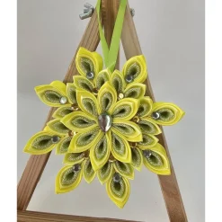 Handgefertigter Weihnachtsstern, Durchmesser ca. 10-11 cm