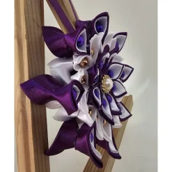 Handgefertigter Weihnachtsstern in Lila-Weiß, Durchmesser ca. 10-11 cm