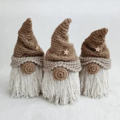 Handgefertigter Weihnachtswichtel aus Jute mit Innenfach für Geschenke