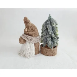 Handgefertigter Weihnachtswichtel aus Jute mit Innenfach für Geschenke