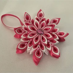 Handgefertigter Weihnachtsstern in Pink-Weiß, Durchmesser ca. 10-11 cm