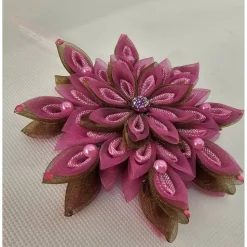 Handgefertigter Weihnachtsstern aus Organzaband in Pink, Durchmesser ca. 10-11 cm