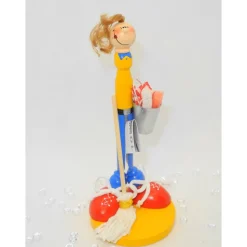 Handgefertigtes Geldgeschenk Reinigungskraft – Originelle Holzfigur zum Geburtstag und als Dankeschön