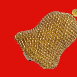 Handgehäkelte Glocke in Gold – mit echtem Glöckchen und Perlen