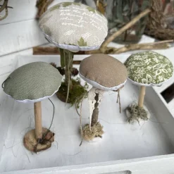 Handgemachte Deko Stoffpilze aus Leinen & Treibholz – 4er Set für Landhaus Herbstdeko