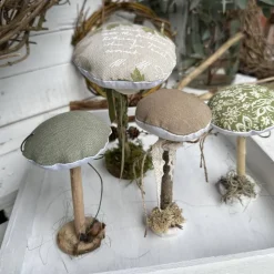 Handgemachte Deko Stoffpilze aus Leinen & Treibholz – 4er Set für Landhaus Herbstdeko