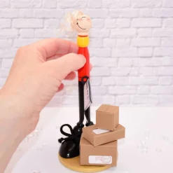 Handgemachte Holzfigur Paketzusteller – Kreatives Geldgeschenk personalisierbar