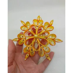 Handgemachte Quilling-Schneeflocke aus Papier – filigraner Weihnachtsschmuck, Weihnachtsstern