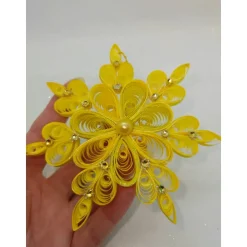 Handgemachte Quilling-Schneeflocke aus Papier – filigraner Weihnachtsschmuck, Weihnachtsstern