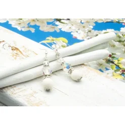 Handgemachte weiße Glas Ohrhänger – Brautschmuck, Hochzeit, Unikat & Geschenkidee