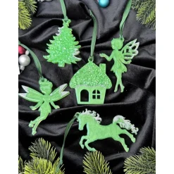 Handgemachte Weihnachtsbaumdeko Resin – Fee, Tanne, Märchenhaus, Pferd – Epoxidharz Anhänger Weihnachten Geschenk Grün