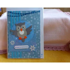 Handgemachte Weihnachtskarte mit Eule