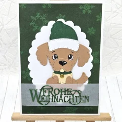 Handgemachte Weihnachtskarte mit Hundeanhänger grün – Unikat, A6, mit Umschlag & Dekoanhänger